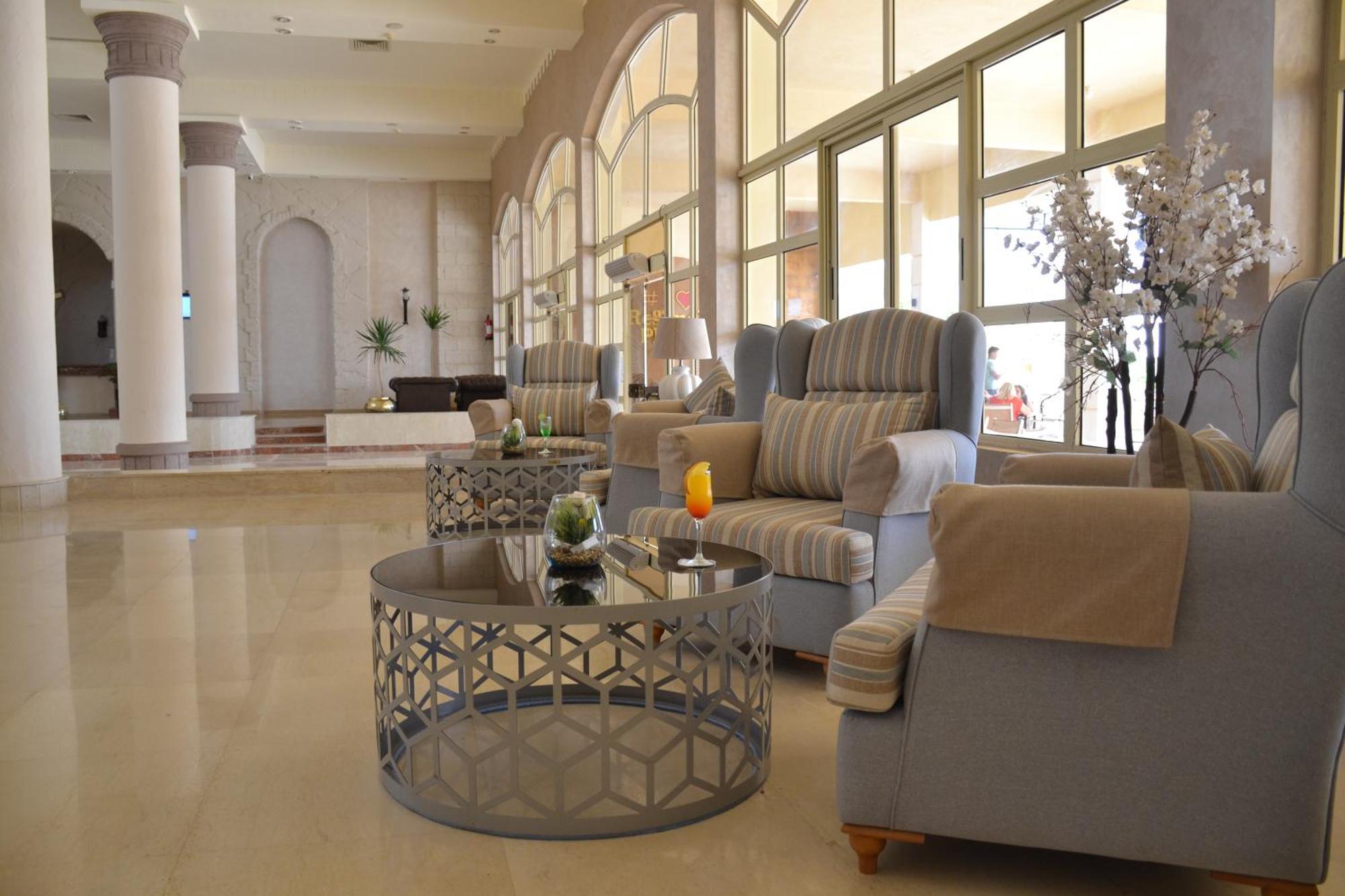 Курортный комплекс Regency Plaza Aqua Park And 4*