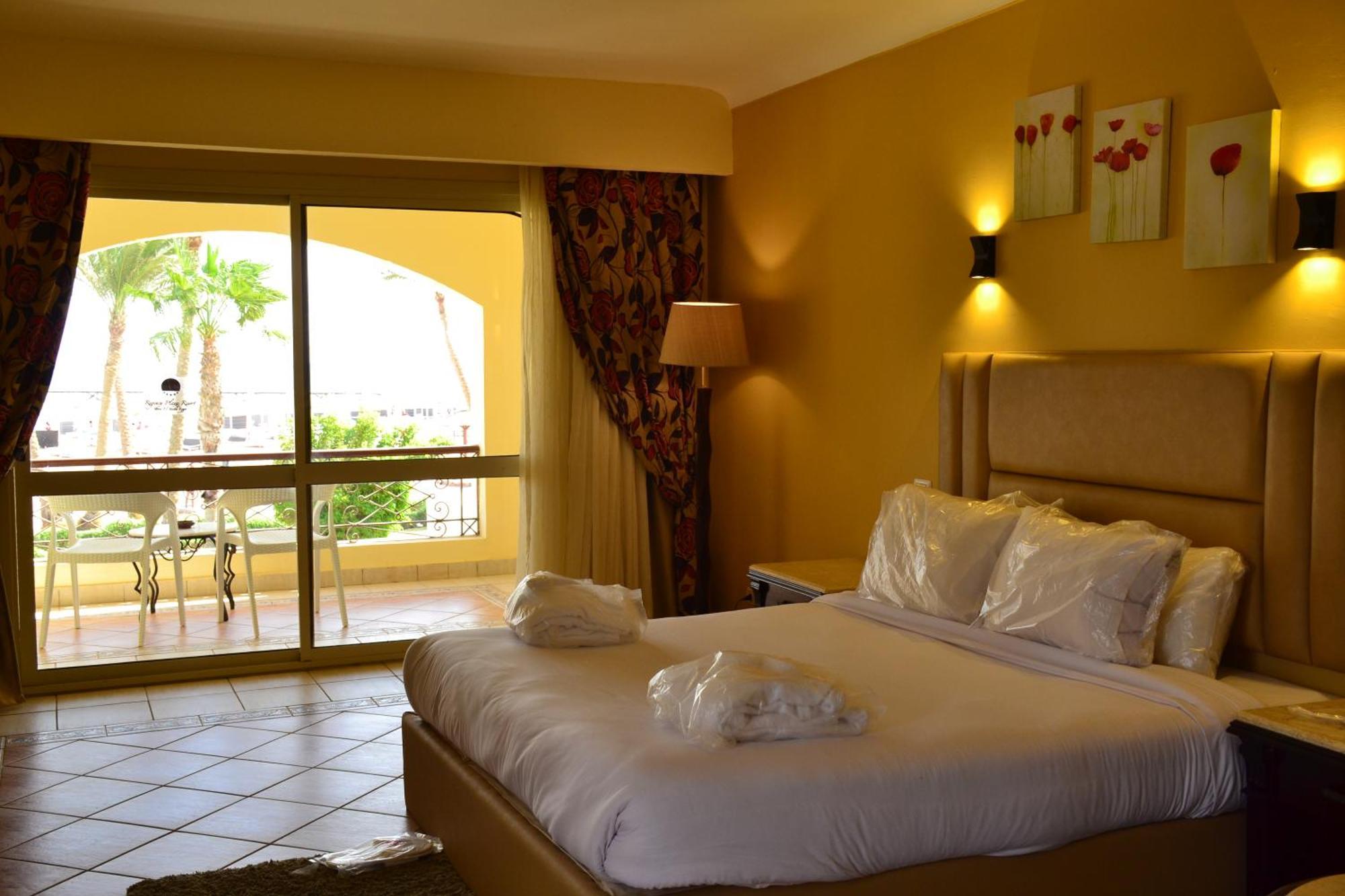 Курортный комплекс Regency Plaza Aqua Park And 4*