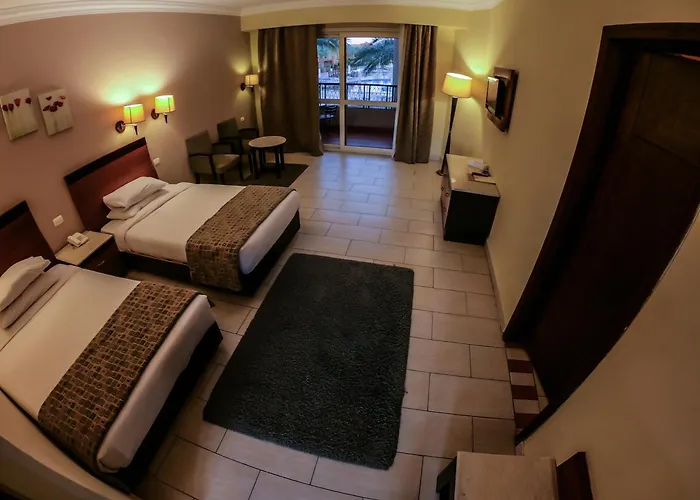 Regency Plaza Aqua Park And Spa Resort