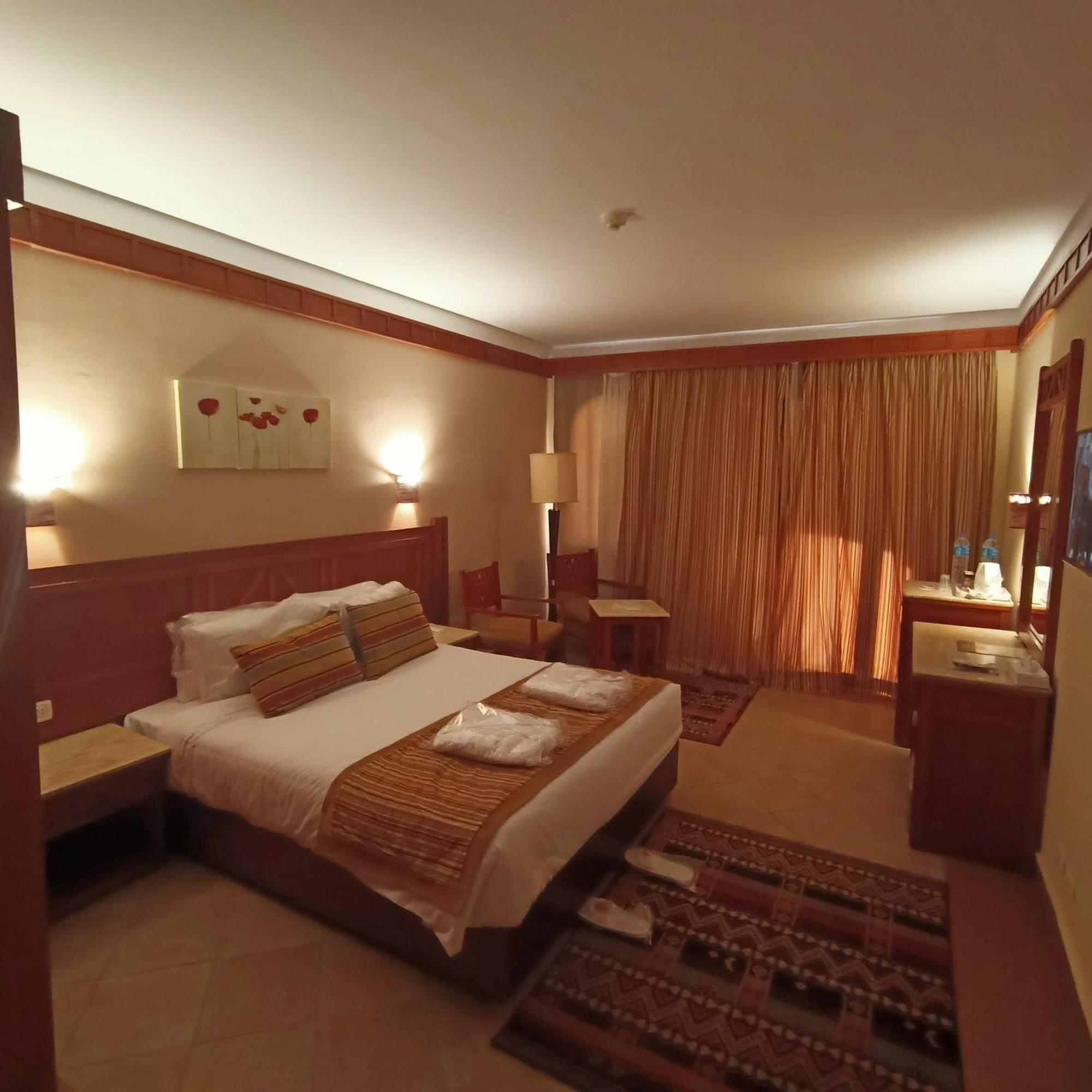 Regency Plaza Aqua Park And Resort
